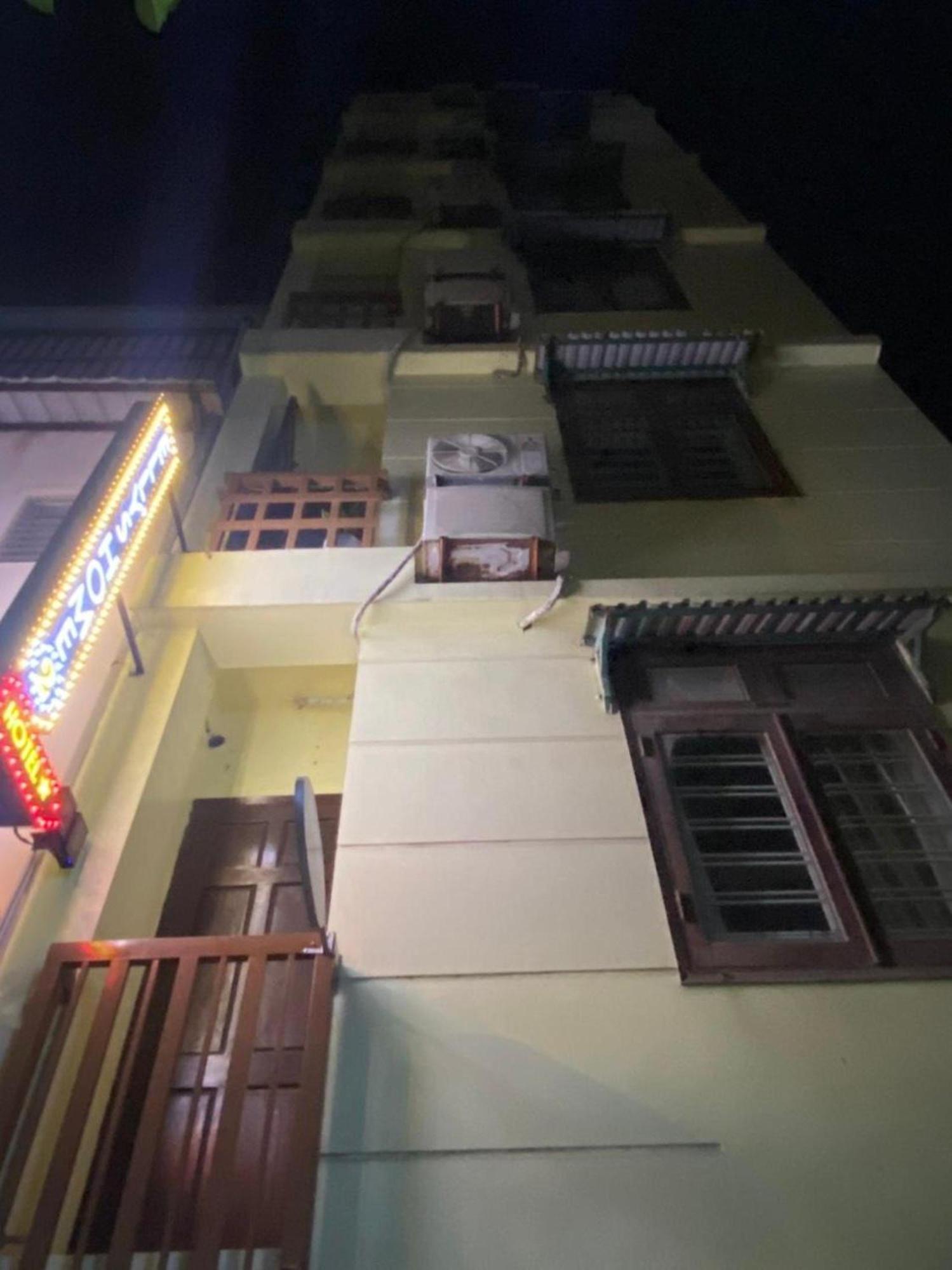 Oyo 1168 Elly'S Home 2 Da Nang Exterior photo